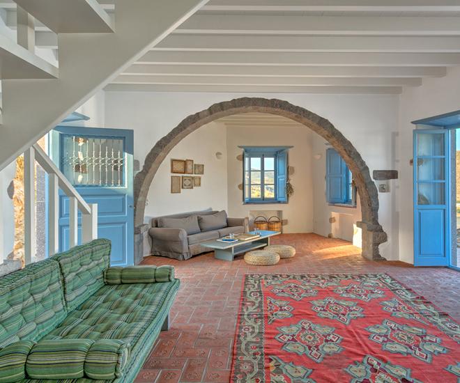 Traditional Residencies in Casteli